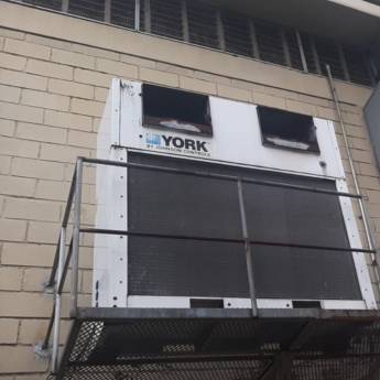 Comprar o produto de Manutenção Preventiva e Corretiva de Equipamentos Splitão em Refrigeração - Assistência Técnica em Rio de Janeiro, RJ por Solutudo