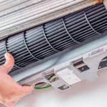 Comprar o produto de Manutenção de Ar Condicionado - Eficiência e Durabilidade - Niterói/RJ em Refrigeração - Assistência Técnica em Niterói, RJ por Solutudo