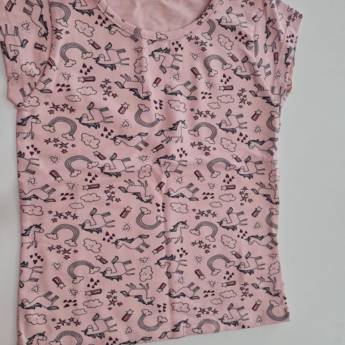 Comprar o produto de Camiseta infantil tamanho 4 em Bauru em Meninas em Bauru, SP por Solutudo