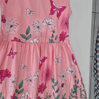 Comprar o produto de Vestido infantil tamanho 4 em Bauru em Vestidos em Bauru, SP por Solutudo