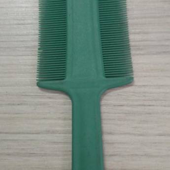 Comprar o produto de Pente Fino Plástico Cabo Caspa Piolho em Escovas em Divinópolis, MG por Solutudo