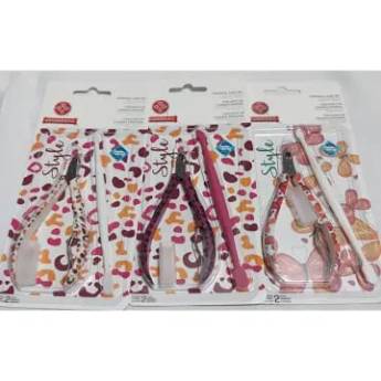 Comprar o produto de Kit Alicate Cutícula + Espátula Dupla Style - Mundial em Acessórios para Manicure em Divinópolis, MG por Solutudo