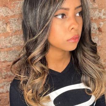 Comprar o produto de Morena iluminada - Bauru em Cabeleireiros em Bauru, SP por Solutudo