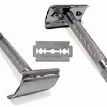 Comprar o produto de Aparelho de Barbear Aço Idea + 1 Lâmina em Barbeadores e Aparadores em Divinópolis, MG por Solutudo