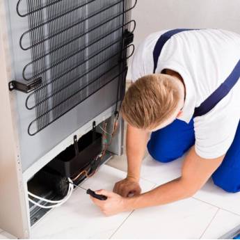 Comprar o produto de Assistência Técnica em geladeiras em Geladeiras em Mineiros, GO por Solutudo