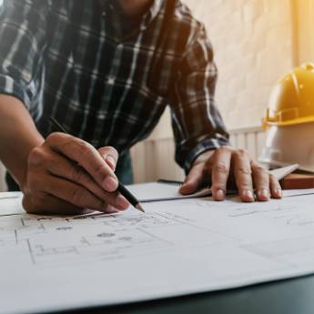 Comprar o produto de Construção comercial em Construção em Riviera de Santa Cristina III, SP por Solutudo