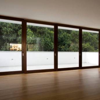 Comprar o produto de Esquadrias de Alumínio em Esquadrias de Alumínio em Ninho Verde I Eco Residence, SP por Solutudo