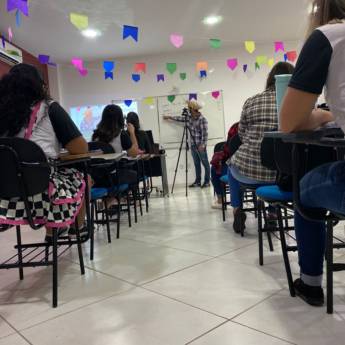 Comprar o produto de Aulas particulares de português em Aulas Particulares em Campos dos Goytacazes, RJ por Solutudo