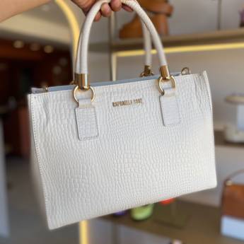 Comprar o produto de Bolsas Femininas em Vilhena em Calçados Femininos em Vilhena, RO por Solutudo