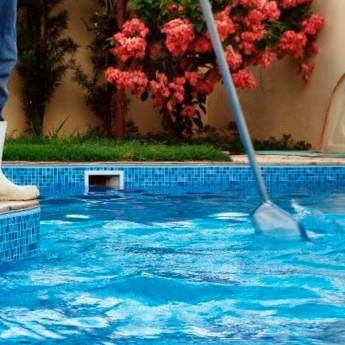 Comprar o produto de Limpeza de Piscina  em Limpeza de Piscinas em Salvador, BA por Solutudo