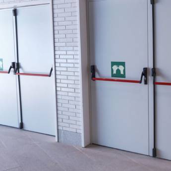 Comprar o produto de Portas Corta Fogo em Portas em São José dos Campos, SP por Solutudo