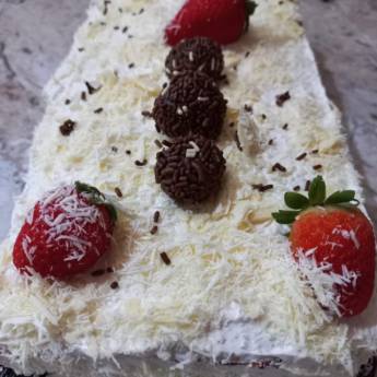 Comprar o produto de Entrega de bolo no Jardim Helena - Bauru em Bolos e Doces em Bauru, SP por Solutudo