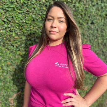 Comprar o produto de Isabela Dourado - Auxiliar Cabelereira em Cabelereiro  em Mineiros, GO por Solutudo