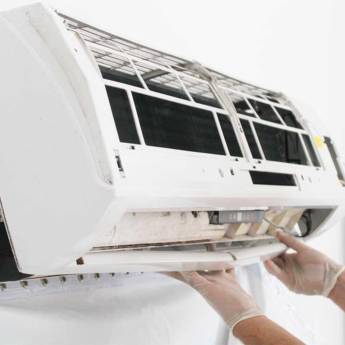Comprar o produto de Higienização de Ar Condicionado em Ar Condicionados em Curitiba, PR por Solutudo