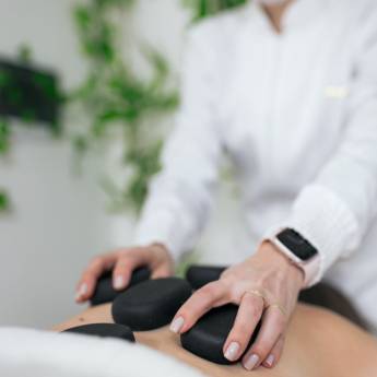 Comprar o produto de Massagem com Pedras Vulcânicas em Bauru em Terapia Alternativa em Bauru, SP por Solutudo