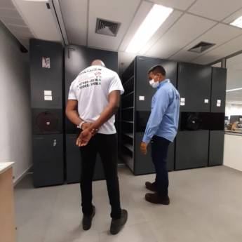 Comprar o produto de Montador de móveis em Montadores de Móveis em Rio de Janeiro, RJ por Solutudo