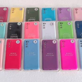 Comprar o produto de Capinhas para celulares   em Acessórios para Celulares em Três Rios, RJ por Solutudo