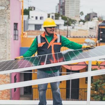 Comprar produto Energia solar comercial em Energia Solar pela empresa EMS Engenharia em Cerqueira César, SP