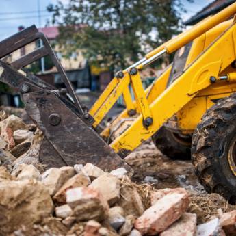 Comprar o produto de Remoção de Entulho em Limpeza Pós-Obra em Pardinho, SP por Solutudo