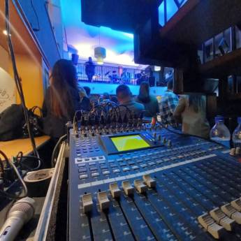 Comprar o produto de Iluminação inteligente  em Som Ambiente em Canela, RS por Solutudo