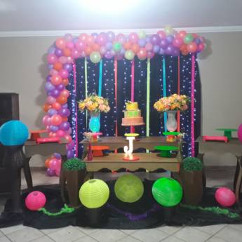 Comprar o produto de Decoração para Festa de Aniversário Tema Neon - BAURU em Decoração em Bauru, SP por Solutudo