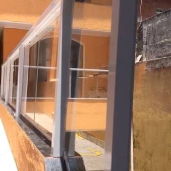 Comprar o produto de Conserto de sacadas de vidro em Instalações - Reparos em São Paulo, SP por Solutudo