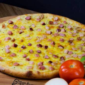 Comprar o produto de Pizza Mussarela com Bacon em Pizzas em Mineiros, GO por Solutudo