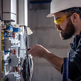 Comprar o produto de Serviços Elétricos em Construção em Serra, ES por Solutudo