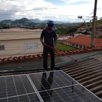 Comprar o produto de Limpeza de Placa Solar em Itajubá, MG - Cliente Maria Elena em Energia Solar em Pouso Alegre, MG por Solutudo