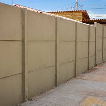 Comprar o produto de Muro de placa em Concretos em Pardinho, SP por Solutudo