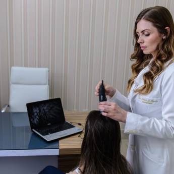 Comprar o produto de Exame com tricoscopia digital em Dermatologia em São Manuel, SP por Solutudo