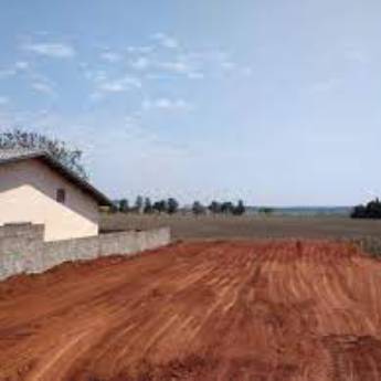 Comprar o produto de Nivelamento de terreno  em Terraplanagens em Muriaé, MG por Solutudo