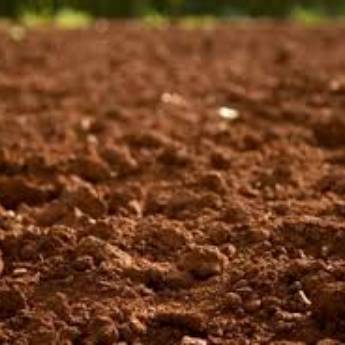 Comprar o produto de Aterramento  em Demolições em Muriaé, MG por Solutudo