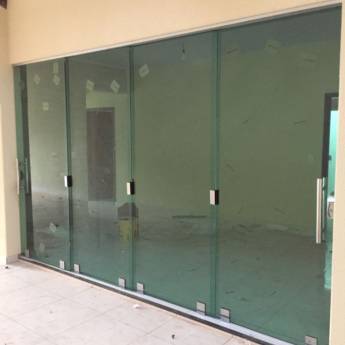 Comprar o produto de Porta de vidro em Casa, Móveis e Decoração em Mineiros, GO por Solutudo