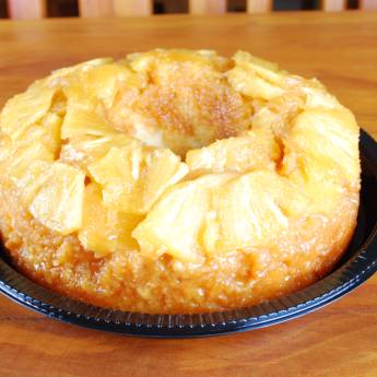 Comprar o produto de Bolo de Abacaxi com Calda em Bolos e Doces em Bauru, SP por Solutudo