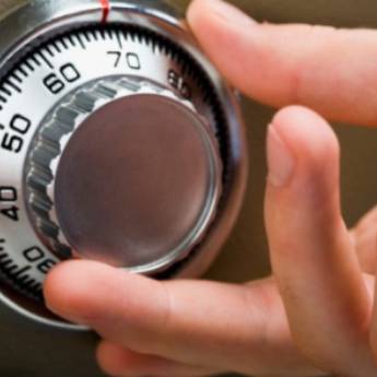 Comprar o produto de Abertura de Cofre em Chaveiros em Blumenau, SC por Solutudo