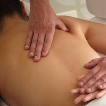 Comprar o produto de Massagem Terapêutica em Massagem em Atibaia, SP por Solutudo