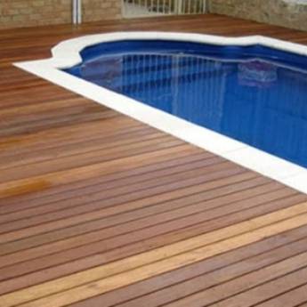 Comprar o produto de Decks  em Carpintaria - Estruturas e Produtos de Madeira em Alfenas, MG por Solutudo