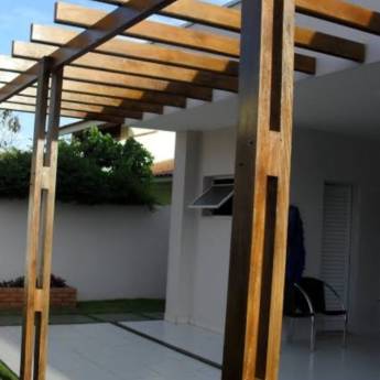 Comprar o produto de Pergolados em Carpintaria - Estruturas e Produtos de Madeira em Alfenas, MG por Solutudo
