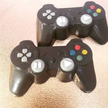 Comprar o produto de Controle de Vídeo Game de chocolate em Doces em Jundiaí, SP por Solutudo