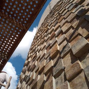 Comprar o produto de Pedras Ferro em Azulejos em Itatinga, SP por Solutudo