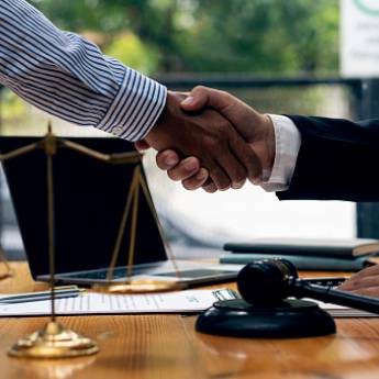 Comprar o produto de Seja Um Advogado Parceiro da Seu Calculo em Advocacia em São Paulo, SP por Solutudo