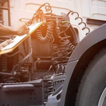 Comprar o produto de Manutenção de Caminhão em Oficinas de Caminhões em Virmond, PR por Solutudo