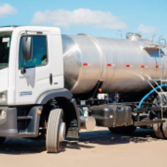 Comprar o produto de Caminhão Pipa Porto Alegre / Ligue: (51) 9.8269-0631 em Transportes de Água em Porto Alegre, RS por Solutudo