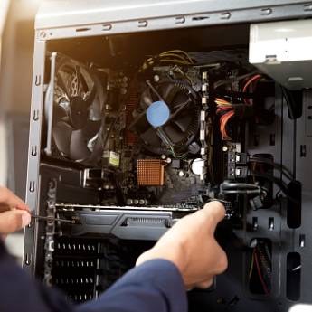 Comprar o produto de Manutenção de Computadores em Assistência Técnica em Canoas, RS por Solutudo