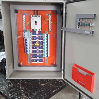 Comprar o produto de  Pintura de Painéis elétricos em Serviços em Foz do Iguaçu, PR por Solutudo