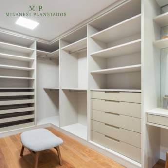 Comprar o produto de Guarda Roupa Planejado em Móveis Planejados - Marcenarias em Cotia, SP por Solutudo