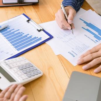 Comprar o produto de Empréstimos em Financeiras - Empréstimos em Luziânia, GO por Solutudo