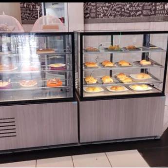 Comprar o produto de Balcão Vitrine expositor aquecido, refrigerado ou neutro em Cozinhas Industriais em Curitiba, PR por Solutudo