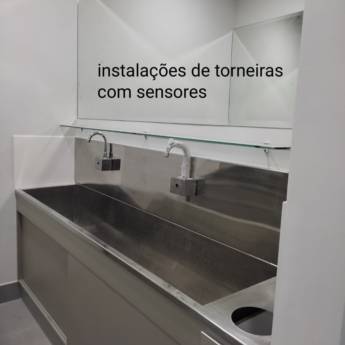 Comprar o produto de Instalação de torneira com sensor  em Instalação Hidráulica em Sete Lagoas, MG por Solutudo